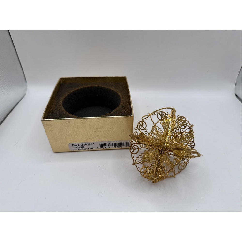 Baldwin Lacy Snowflake 3" Gold Brass Snowflake Ornament Holiday‎ Round Ornate